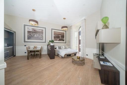 Piazza Luxury Nel Cuore Di Apartment Naples