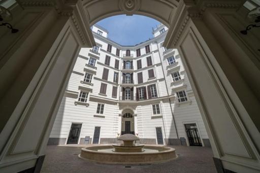 Piazza Luxury Nel Cuore Di Apartment Naples