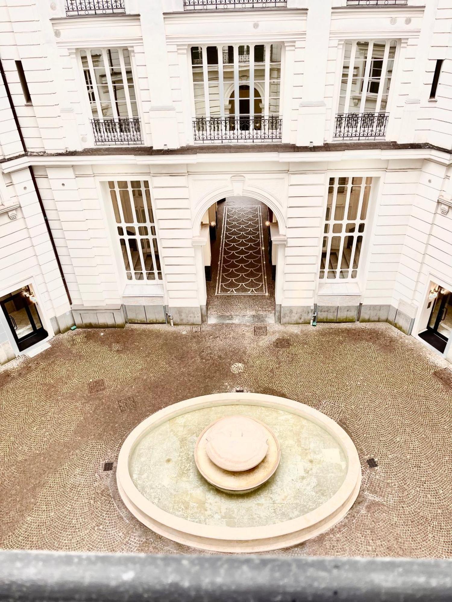 Apartment Piazza Luxury Nel Cuore Di Naples